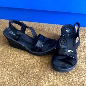 Great Wedge heel, super comfortable patent leather